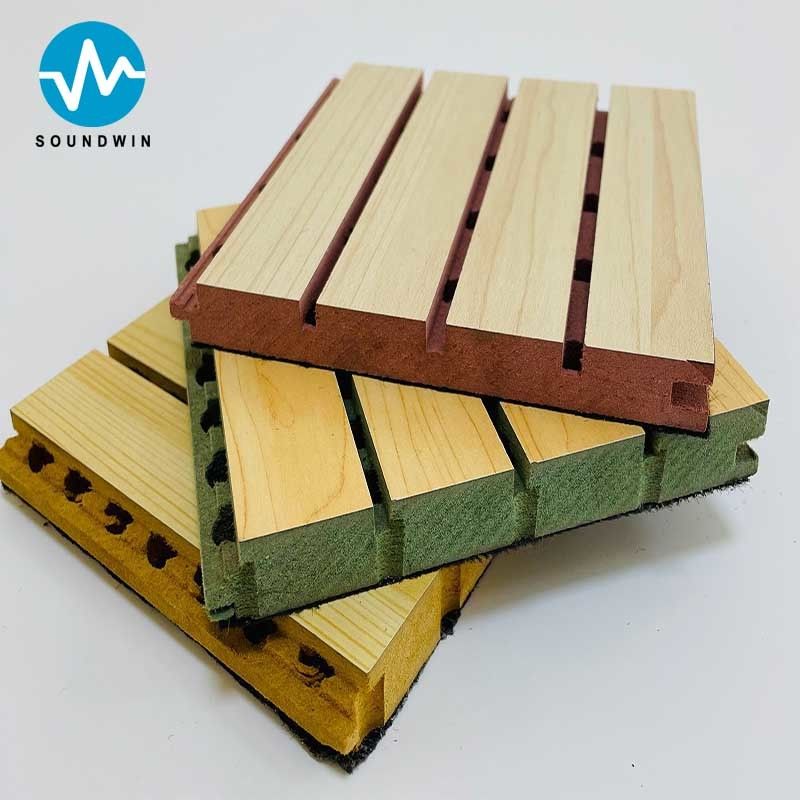 Los paneles de aislamiento acústico para el techo de madera son a prueba de sonido